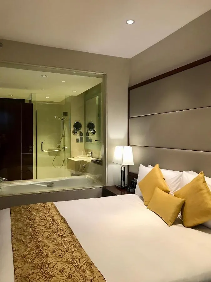Отель Crowne Plaza Kochi By Ihg