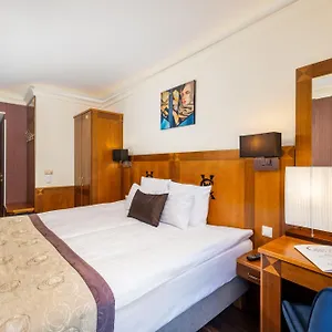 Carlton Buda Castle Hotel
