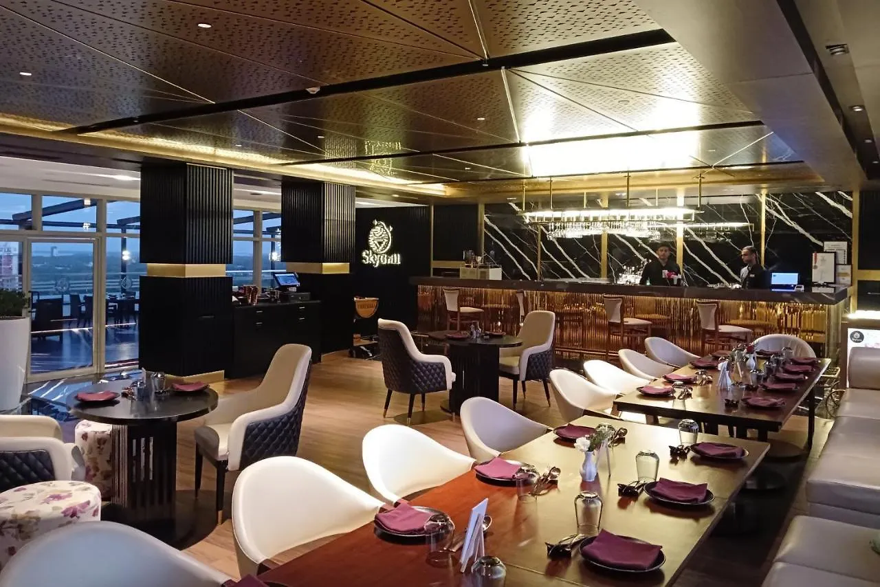 Crowne Plaza Kochi By Ihg Hotell 5*,  Indien