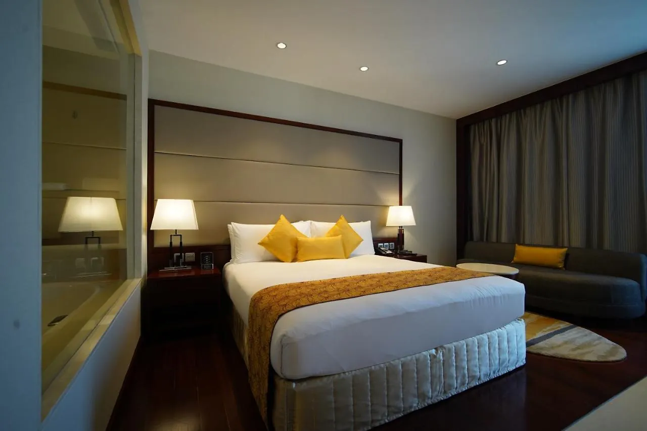 Crowne Plaza Kochi By Ihg Hotel 5*,