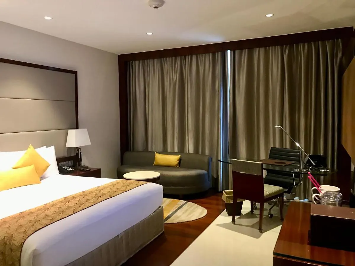 Crowne Plaza Kochi By Ihg Hotel
