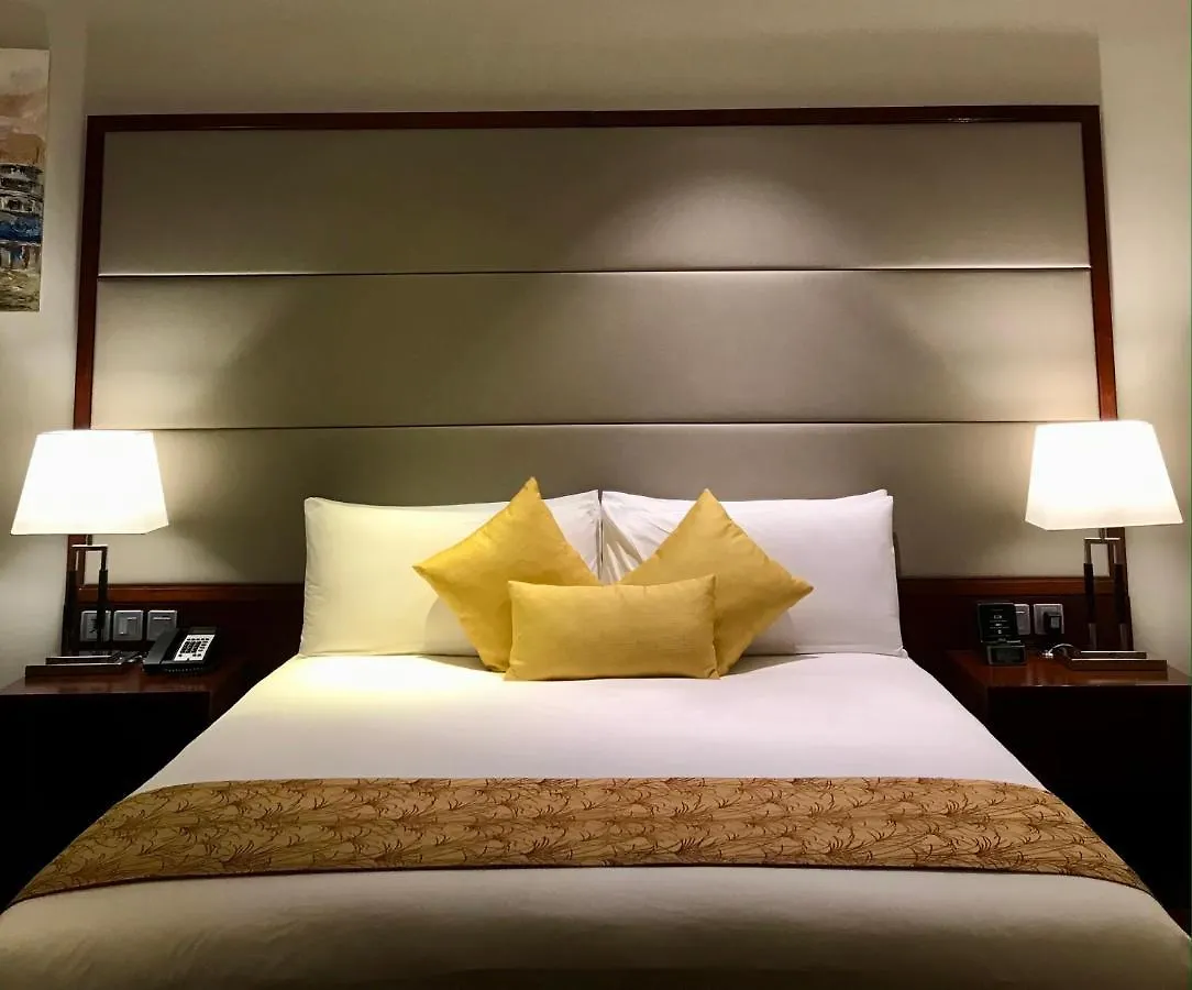 Crowne Plaza Kochi By Ihg Hotel 5*,