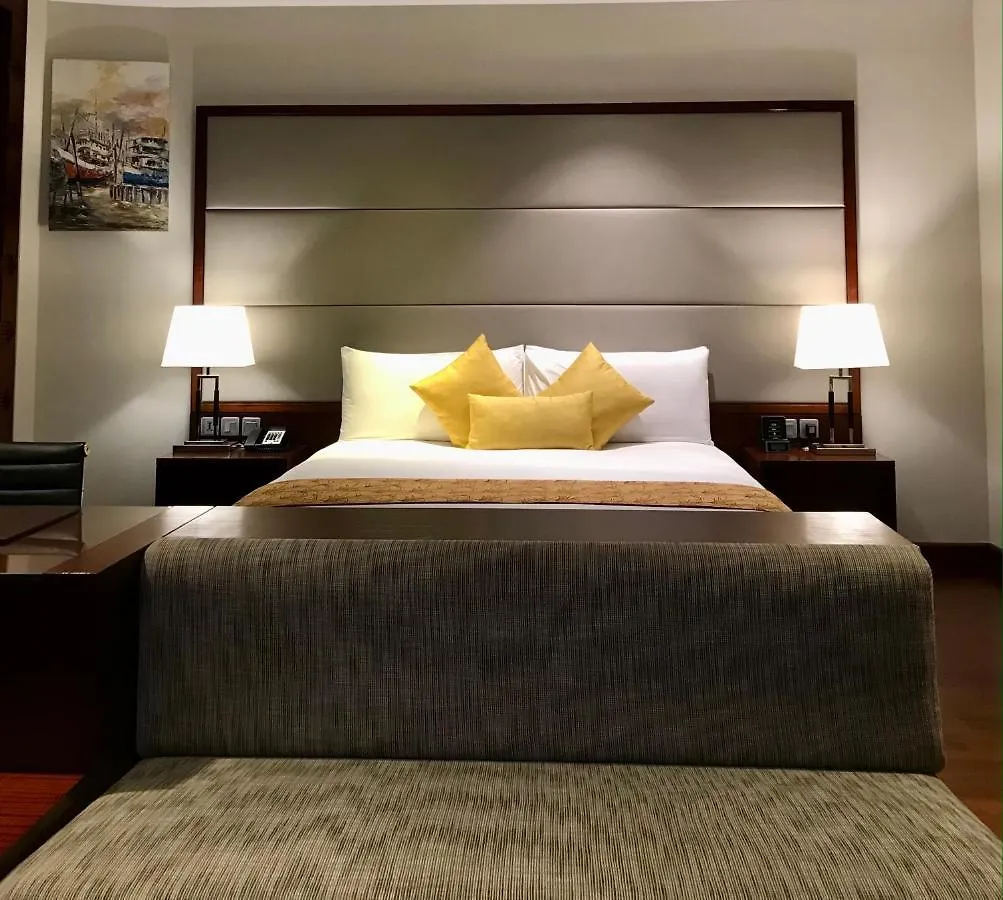 Crowne Plaza Kochi By Ihg Hotel