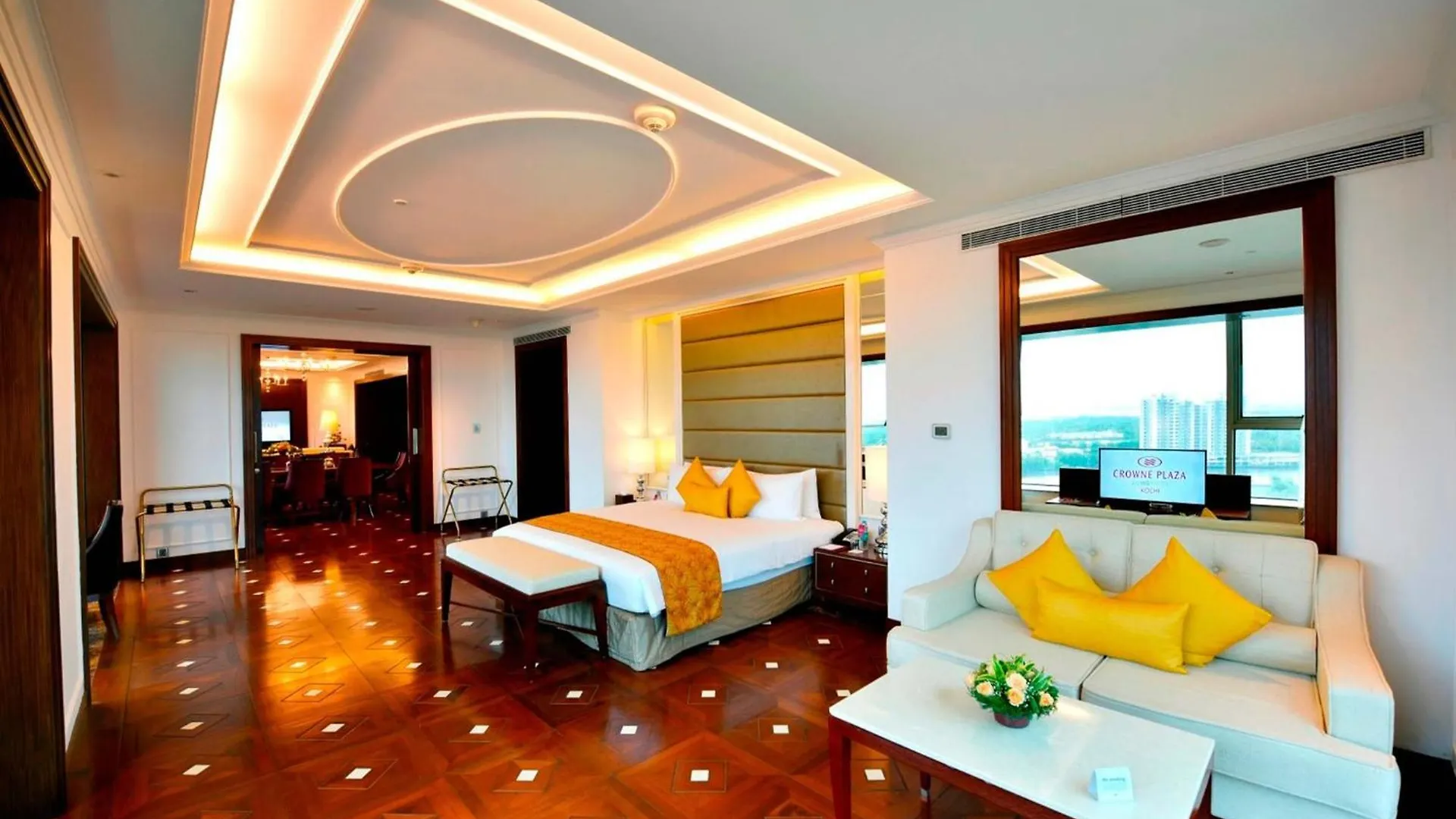Hotel Crowne Plaza Kochi By Ihg