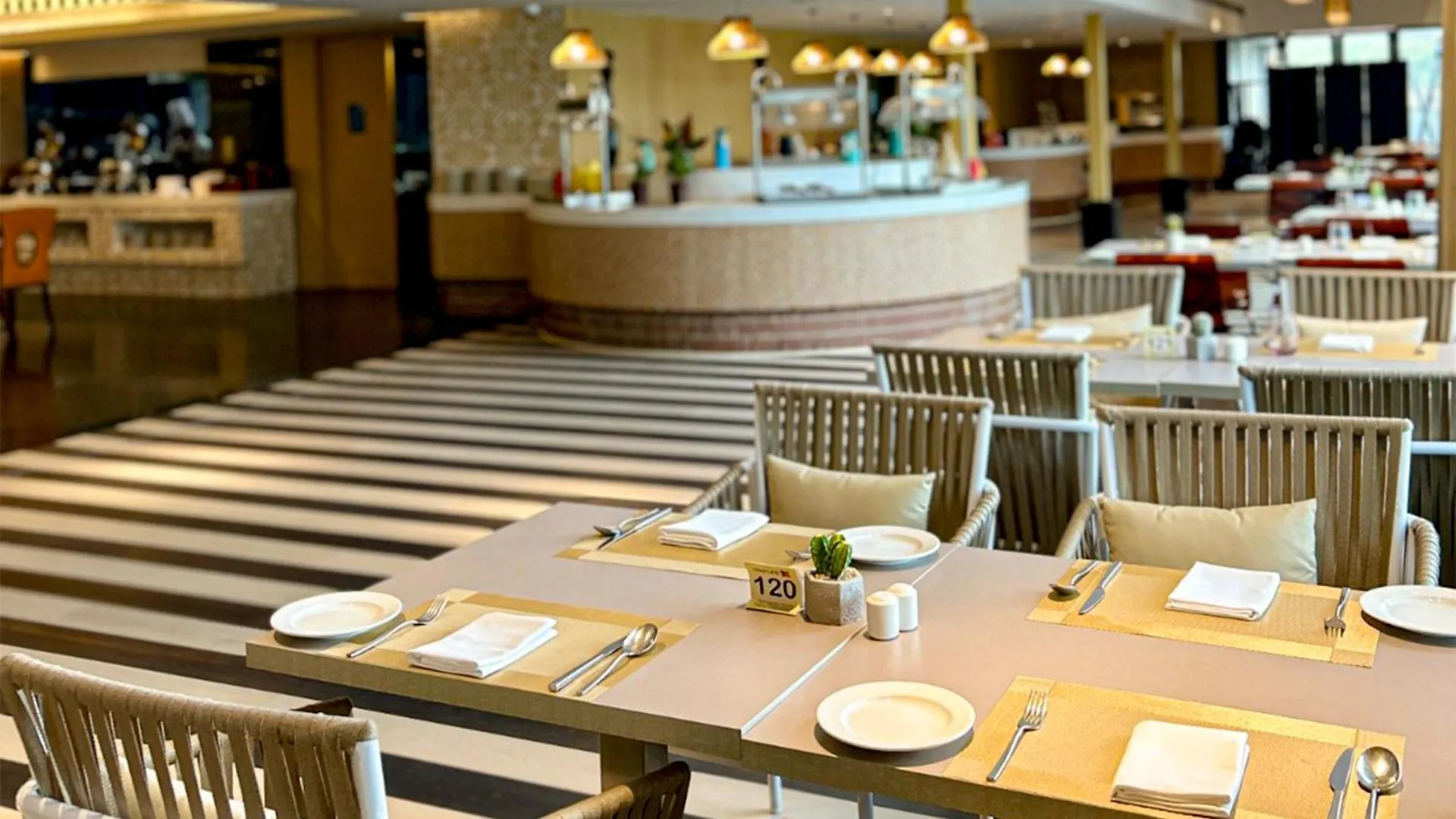 Hotel Crowne Plaza Kochi By Ihg