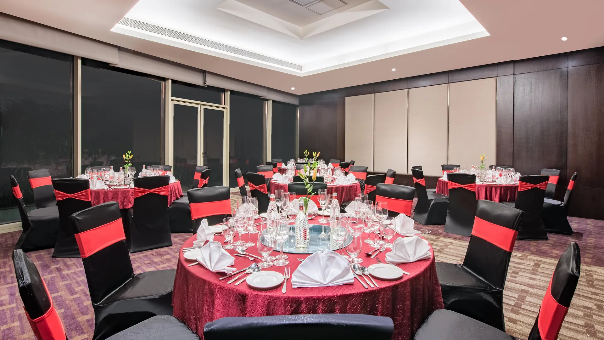 Crowne Plaza Kochi By Ihg Hotel