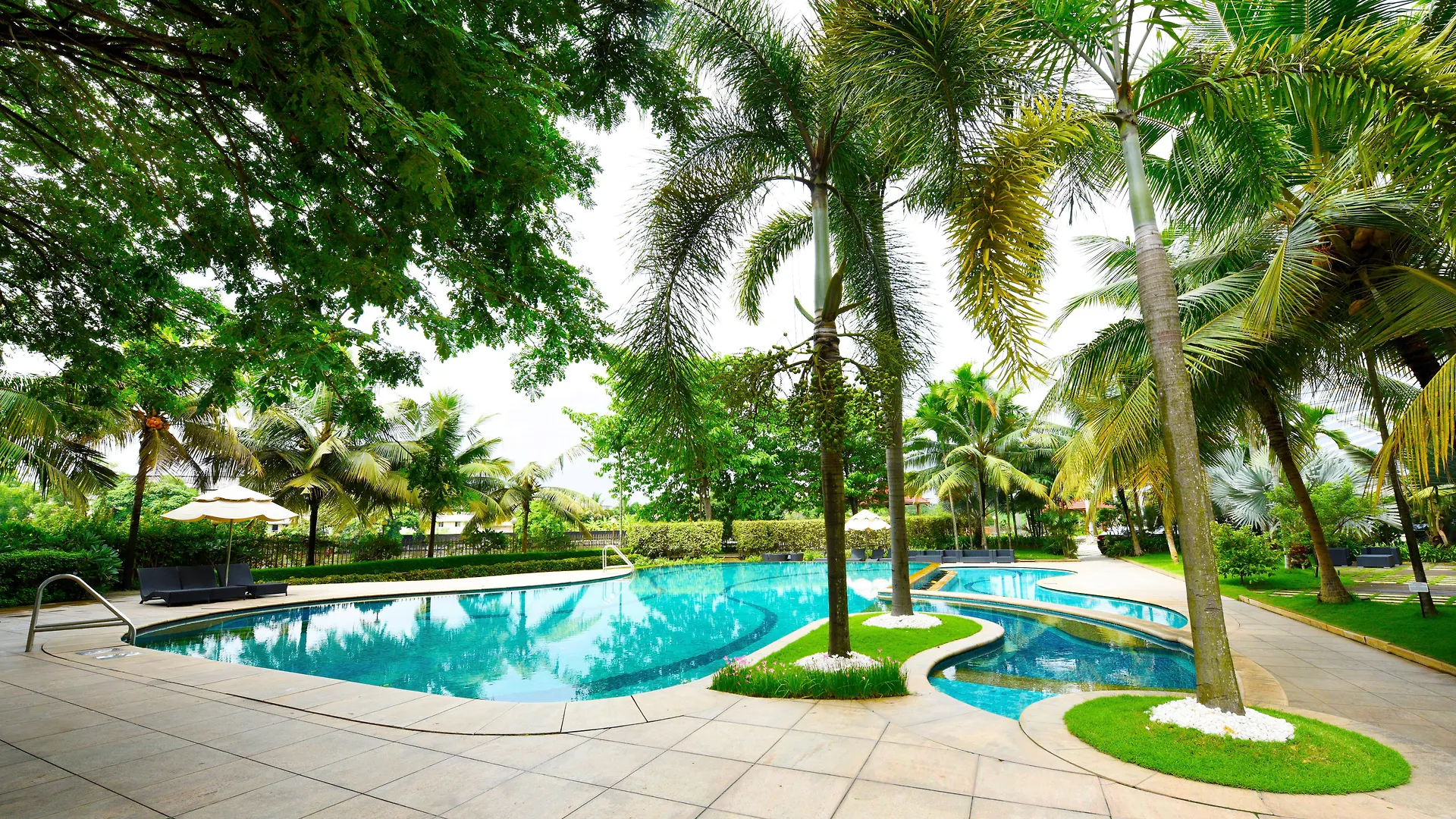 Crowne Plaza Kochi By Ihg Hotel 5*,